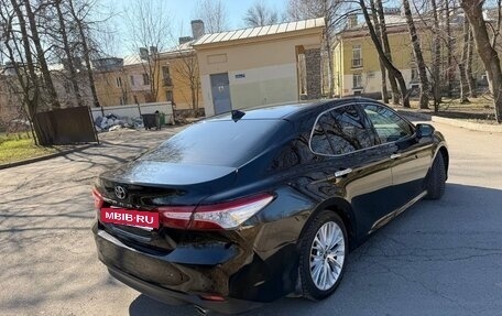 Toyota Camry, 2020 год, 3 100 000 рублей, 4 фотография
