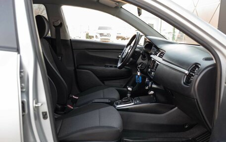 KIA Rio IV, 2017 год, 1 350 000 рублей, 18 фотография