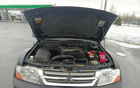 Mitsubishi Montero III, 2000 год, 880 000 рублей, 11 фотография