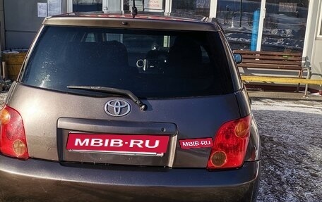 Toyota Ist II, 2004 год, 500 000 рублей, 3 фотография