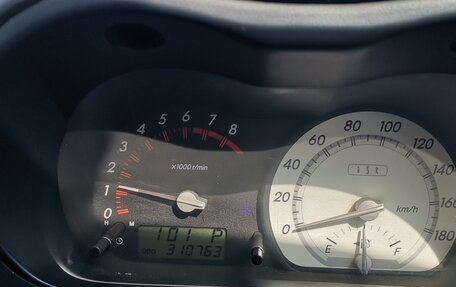 Toyota Ist II, 2004 год, 500 000 рублей, 13 фотография