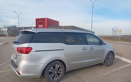KIA Carnival III, 2019 год, 2 690 000 рублей, 5 фотография