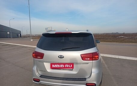 KIA Carnival III, 2019 год, 2 690 000 рублей, 6 фотография