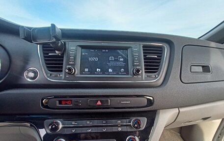 KIA Carnival III, 2019 год, 2 690 000 рублей, 16 фотография