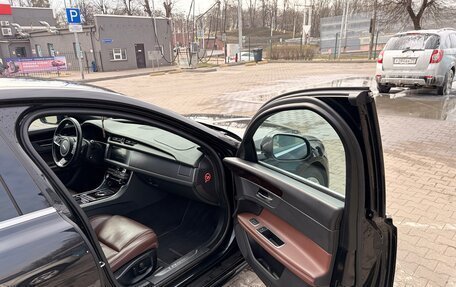 Jaguar XF II, 2017 год, 2 350 000 рублей, 8 фотография