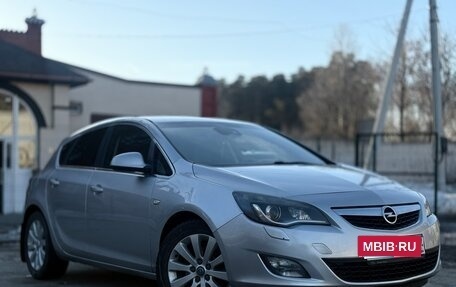 Opel Astra J, 2010 год, 750 000 рублей, 3 фотография