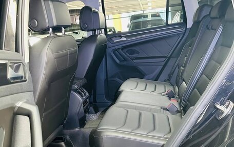 Volkswagen Tiguan II, 2022 год, 4 400 000 рублей, 32 фотография