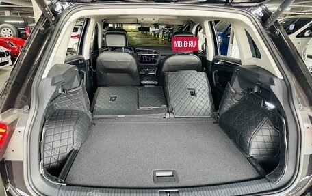 Volkswagen Tiguan II, 2022 год, 4 400 000 рублей, 37 фотография