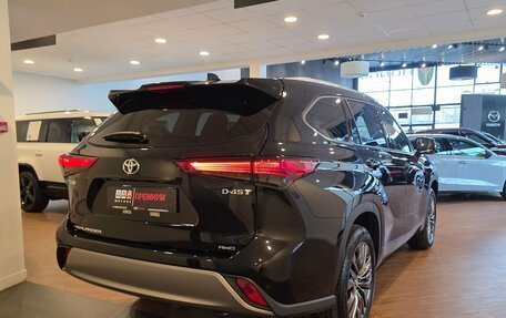 Toyota Highlander, 2026 год, 5 690 000 рублей, 4 фотография