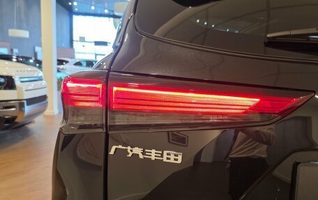 Toyota Highlander, 2026 год, 5 690 000 рублей, 11 фотография