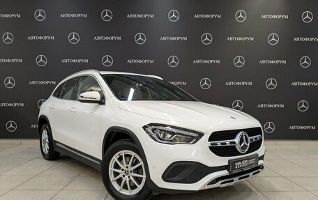 Mercedes-Benz GLA, 2020 год, 3 350 000 рублей, 3 фотография