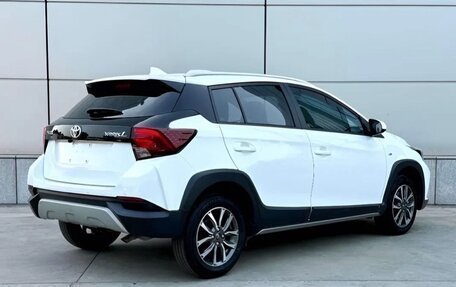 Toyota Yaris XP150 рестайлинг, 2023 год, 1 360 000 рублей, 3 фотография