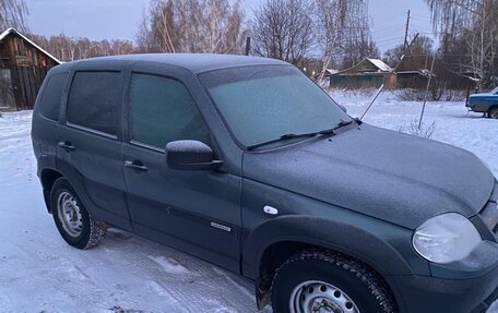 Chevrolet Niva I рестайлинг, 2016 год, 690 000 рублей, 2 фотография