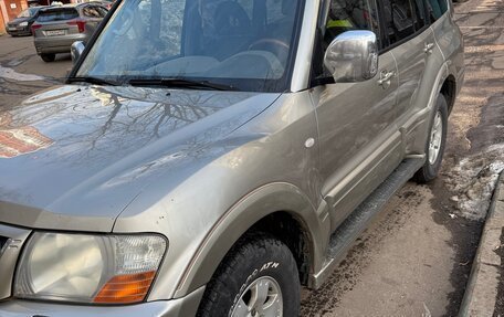 Mitsubishi Pajero III рестайлинг, 2004 год, 750 000 рублей, 2 фотография