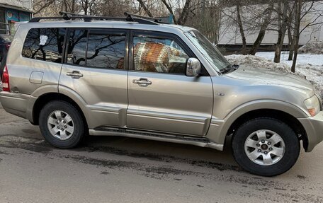 Mitsubishi Pajero III рестайлинг, 2004 год, 750 000 рублей, 3 фотография