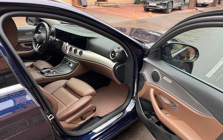 Mercedes-Benz E-Класс, 2020 год, 3 170 000 рублей, 8 фотография