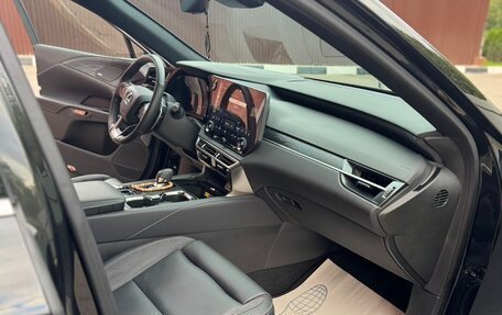 Lexus RX IV рестайлинг, 2023 год, 8 100 000 рублей, 8 фотография