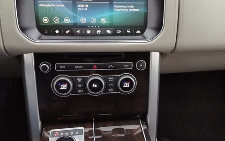 Land Rover Range Rover IV рестайлинг, 2017 год, 4 750 000 рублей, 14 фотография