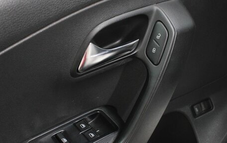 Volkswagen Polo VI (EU Market), 2013 год, 840 000 рублей, 11 фотография