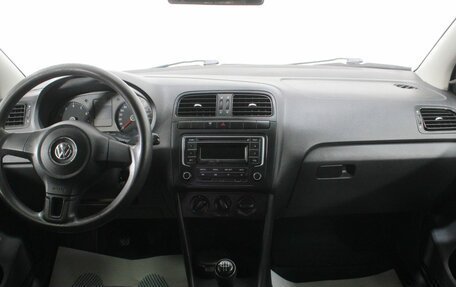 Volkswagen Polo VI (EU Market), 2013 год, 840 000 рублей, 13 фотография