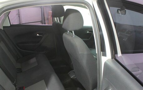 Volkswagen Polo VI (EU Market), 2013 год, 840 000 рублей, 19 фотография