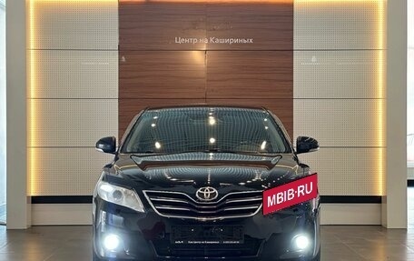 Toyota Camry, 2009 год, 990 000 рублей, 2 фотография