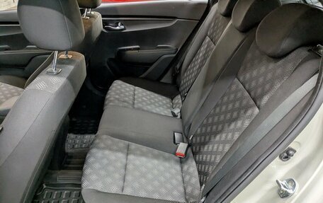 KIA Rio IV, 2020 год, 1 630 000 рублей, 10 фотография