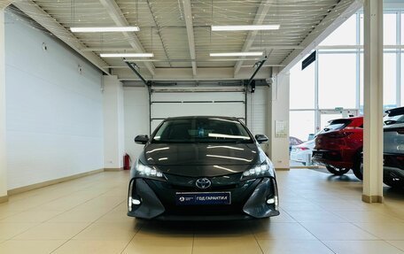 Toyota Prius IV XW50, 2017 год, 2 199 900 рублей, 9 фотография