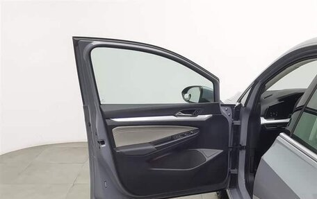 Volkswagen Golf VIII, 2022 год, 1 680 000 рублей, 6 фотография