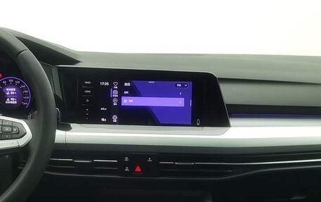 Volkswagen Golf VIII, 2022 год, 1 680 000 рублей, 12 фотография