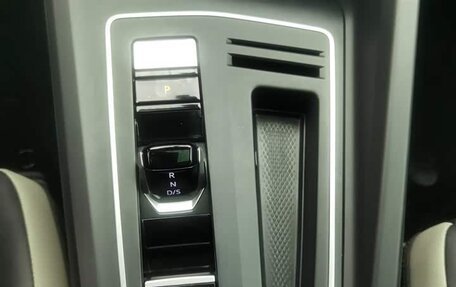 Volkswagen Golf VIII, 2022 год, 1 680 000 рублей, 14 фотография