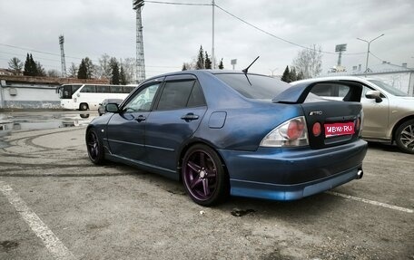 Lexus IS II рестайлинг 2, 1999 год, 760 000 рублей, 1 фотография