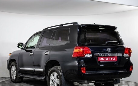 Toyota Land Cruiser 200, 2013 год, 3 999 000 рублей, 7 фотография