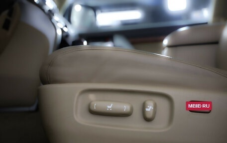 Toyota Land Cruiser 200, 2013 год, 3 999 000 рублей, 24 фотография