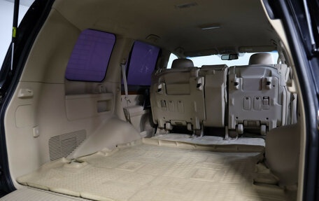 Toyota Land Cruiser 200, 2013 год, 3 999 000 рублей, 32 фотография