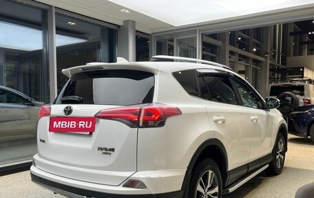 Toyota RAV4, 2016 год, 2 120 000 рублей, 10 фотография