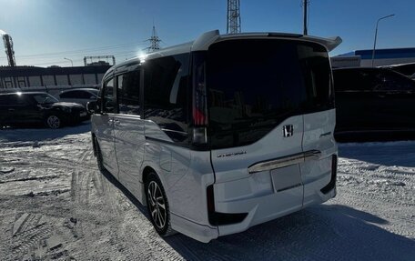 Honda Stepwgn IV, 2019 год, 1 920 000 рублей, 4 фотография