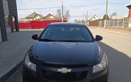 Chevrolet Cruze II, 2010 год, 700 000 рублей, 2 фотография