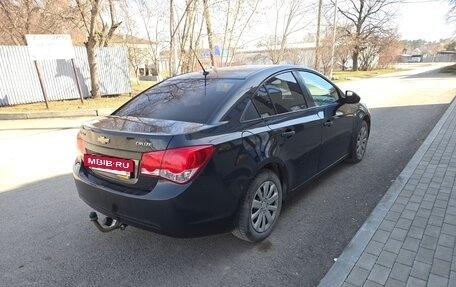 Chevrolet Cruze II, 2010 год, 700 000 рублей, 5 фотография