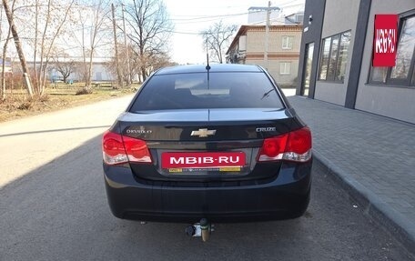 Chevrolet Cruze II, 2010 год, 700 000 рублей, 6 фотография