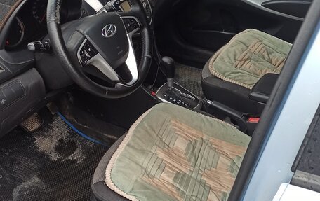 Hyundai Solaris II рестайлинг, 2012 год, 690 000 рублей, 4 фотография