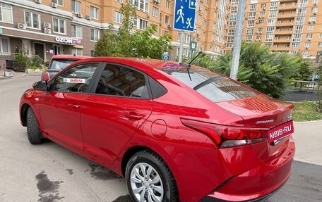 Hyundai Solaris II рестайлинг, 2022 год, 2 200 000 рублей, 3 фотография