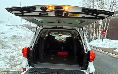 Toyota Land Cruiser 200, 2013 год, 3 790 000 рублей, 6 фотография