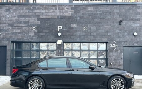 BMW 7 серия, 2017 год, 3 890 000 рублей, 12 фотография