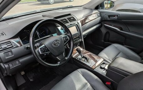 Toyota Camry, 2015 год, 2 050 000 рублей, 10 фотография