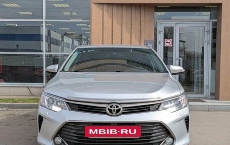 Toyota Camry, 2015 год, 2 050 000 рублей, 2 фотография