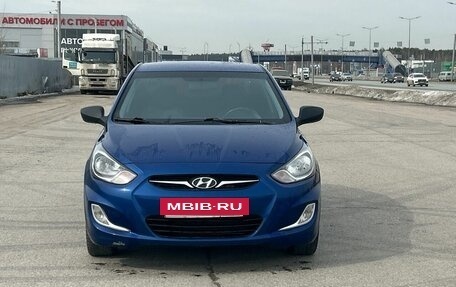 Hyundai Solaris II рестайлинг, 2011 год, 670 000 рублей, 3 фотография