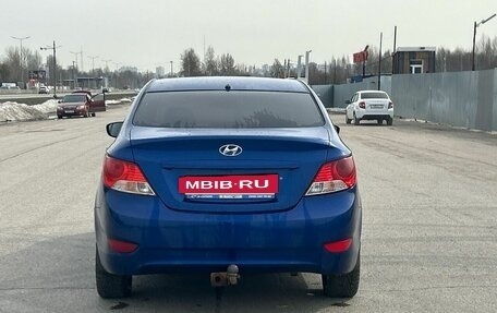 Hyundai Solaris II рестайлинг, 2011 год, 670 000 рублей, 4 фотография