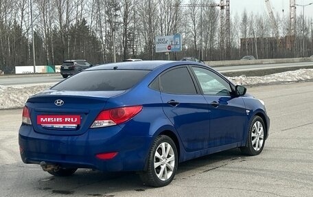 Hyundai Solaris II рестайлинг, 2011 год, 670 000 рублей, 2 фотография