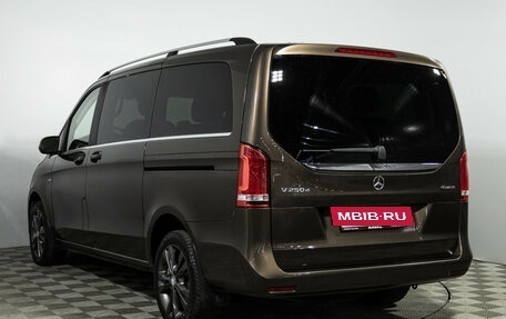 Mercedes-Benz V-Класс, 2017 год, 3 699 585 рублей, 7 фотография